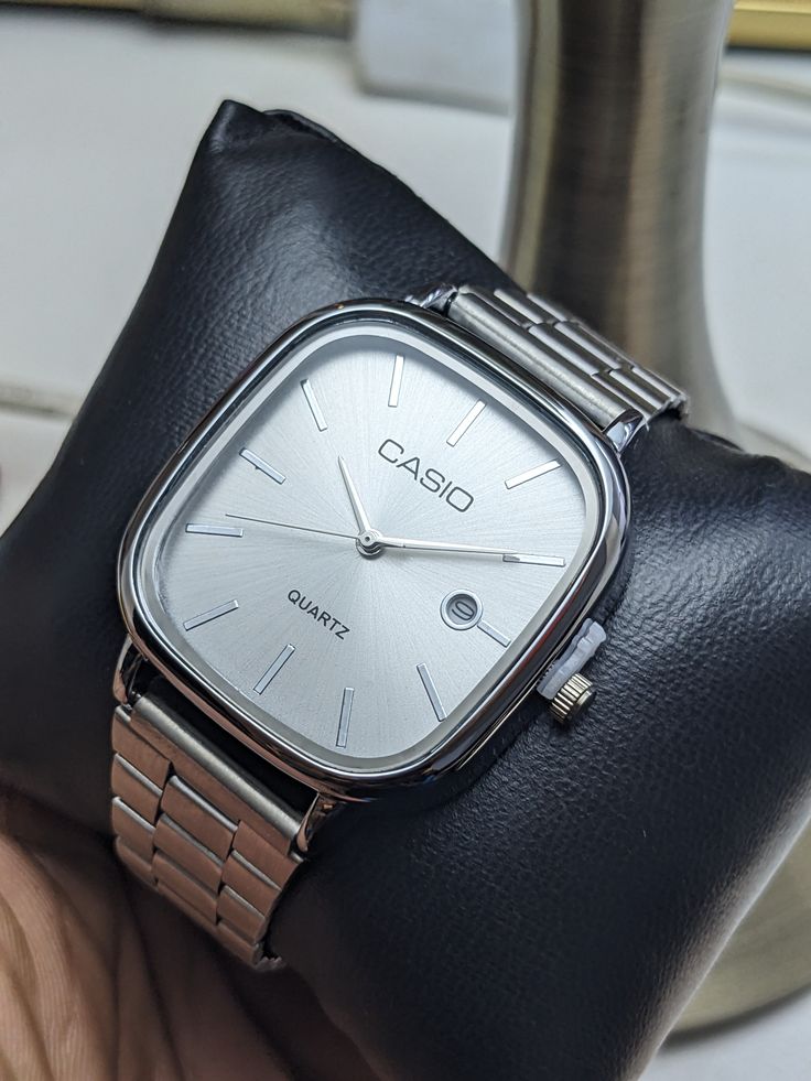 Montre casio  Analogique Carrée Classique - Acier Inoxydable Argenté
