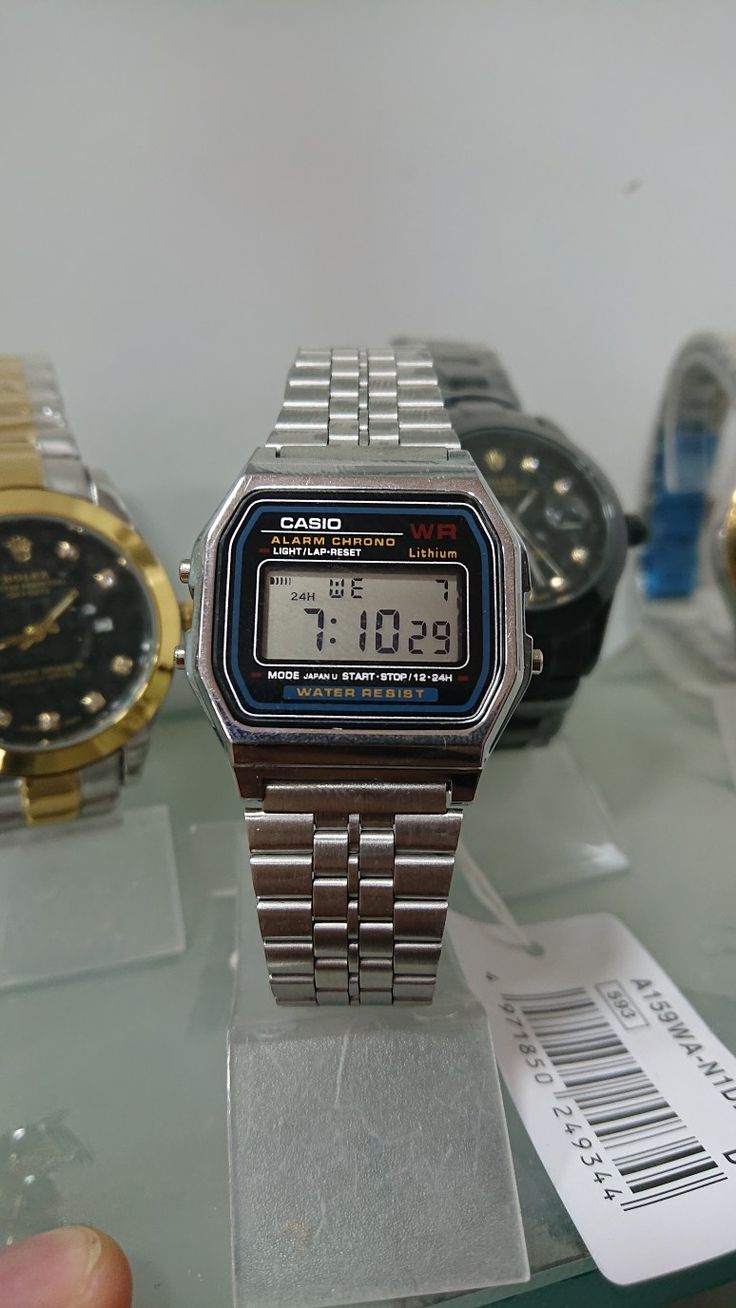 Montre Casio Numérique Rétro Homme – Acier Inoxydable, Étanche, Style Vintage