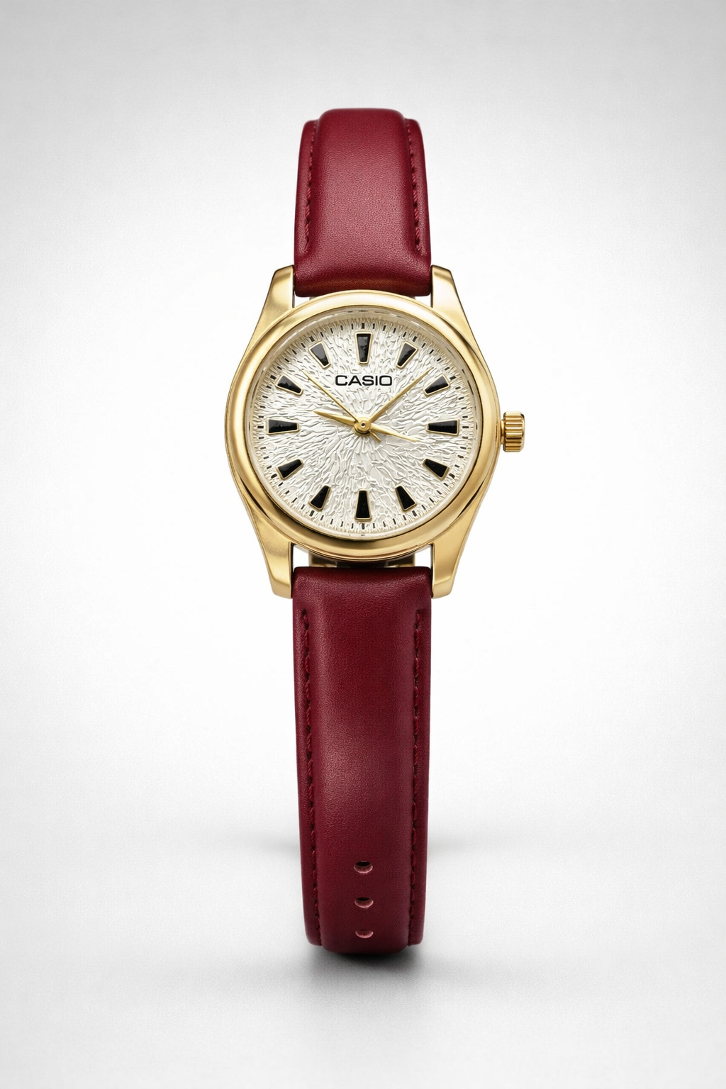 Montre Casio Élégante Analogique à Bracelet en Cuir Bordeaux et Boîtier Doré